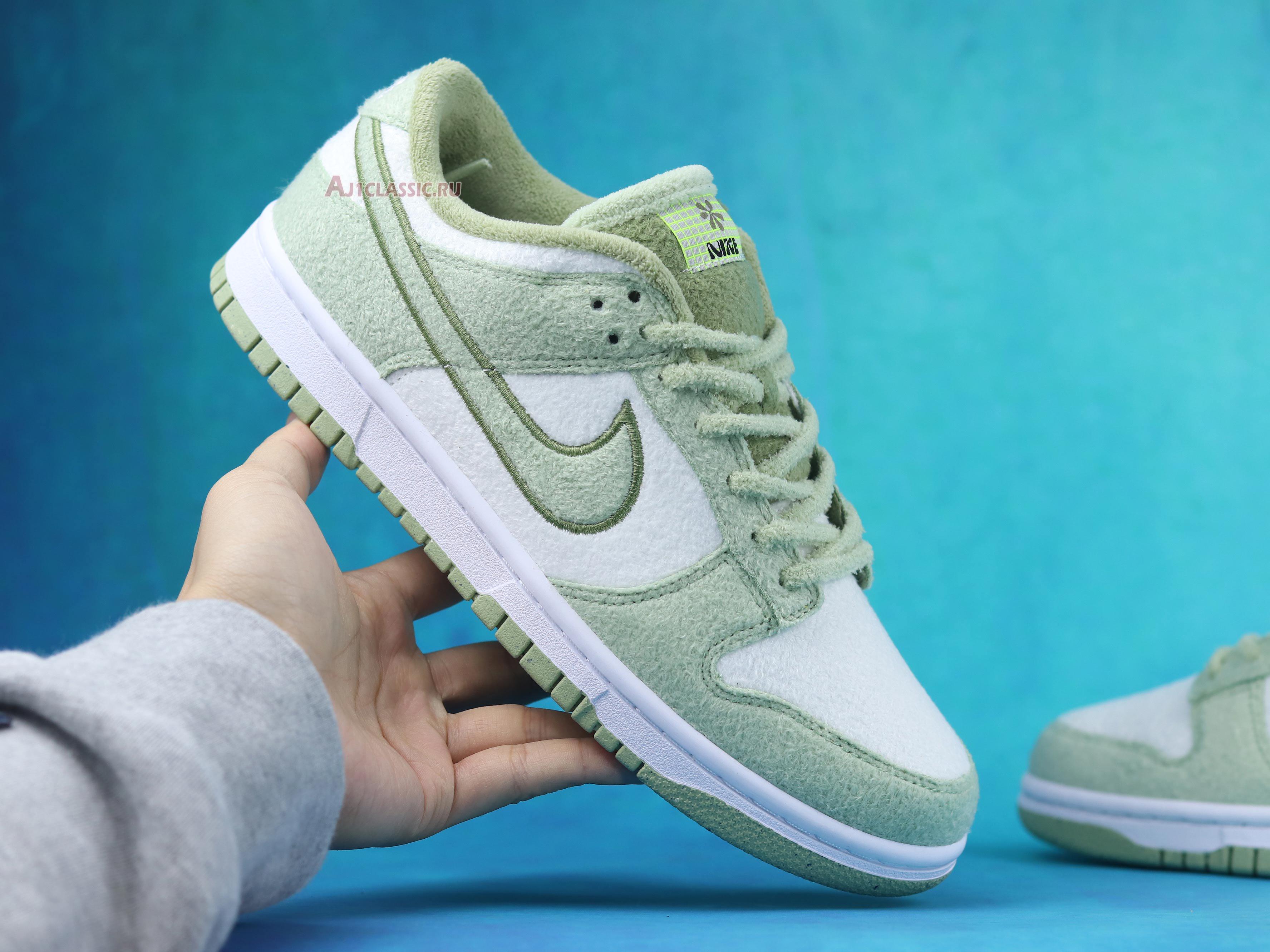 New Nike Dunk Low SE "Fleece - Honeydew" DQ7579-300 Shoes