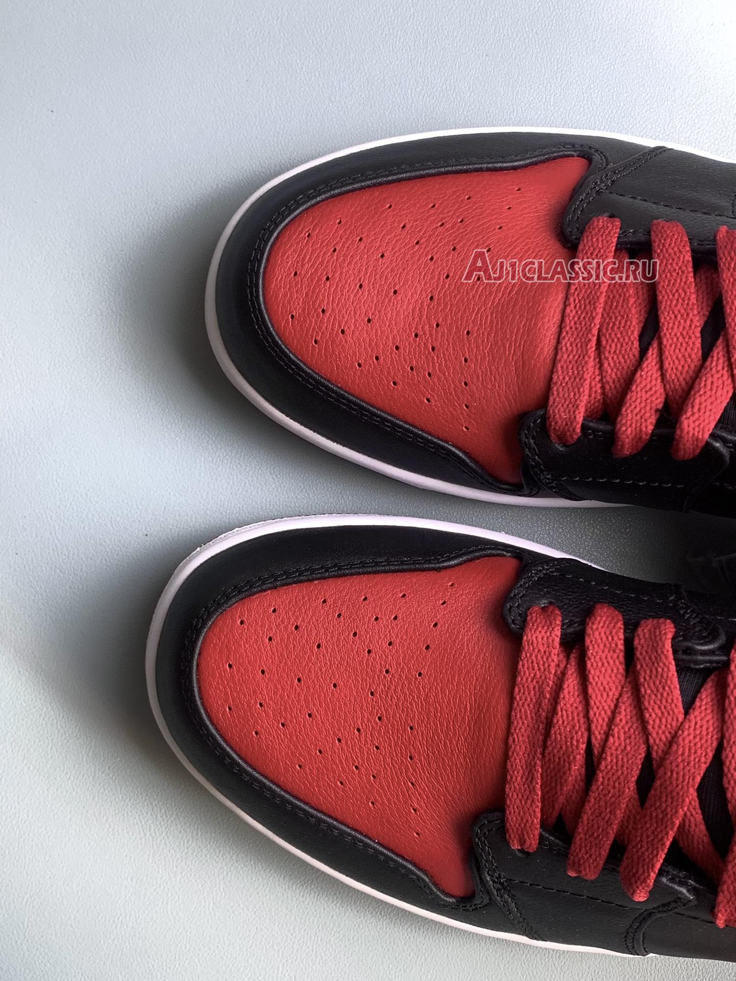 Air Jordan 1 Retro High "Banned" 2011 432001-001