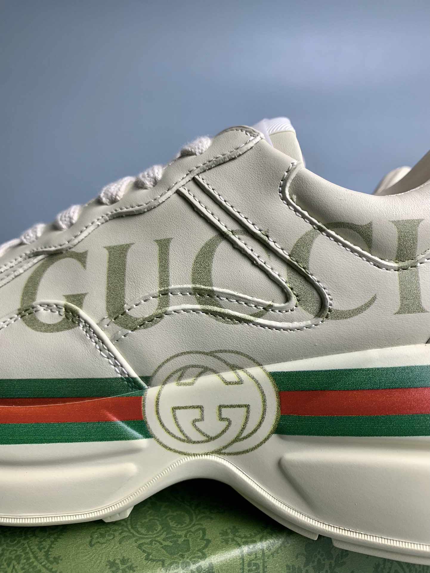 Gucci Rhyton Leather Sneaker "Logo" 528892-DRW00-9522