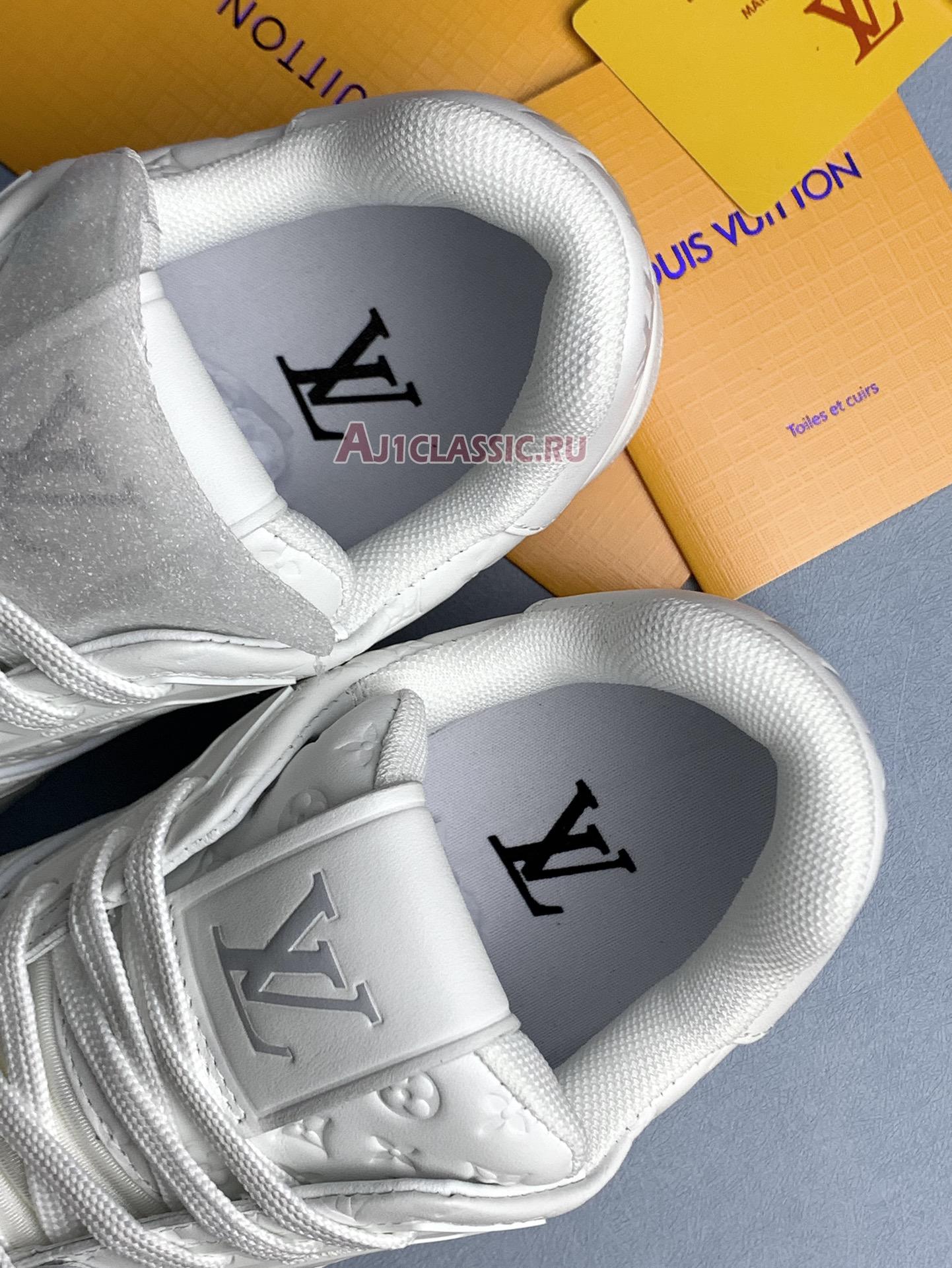 Louis Vuitton LV Trainer Sneaker "White Grey Signature" 1A8WAY-1