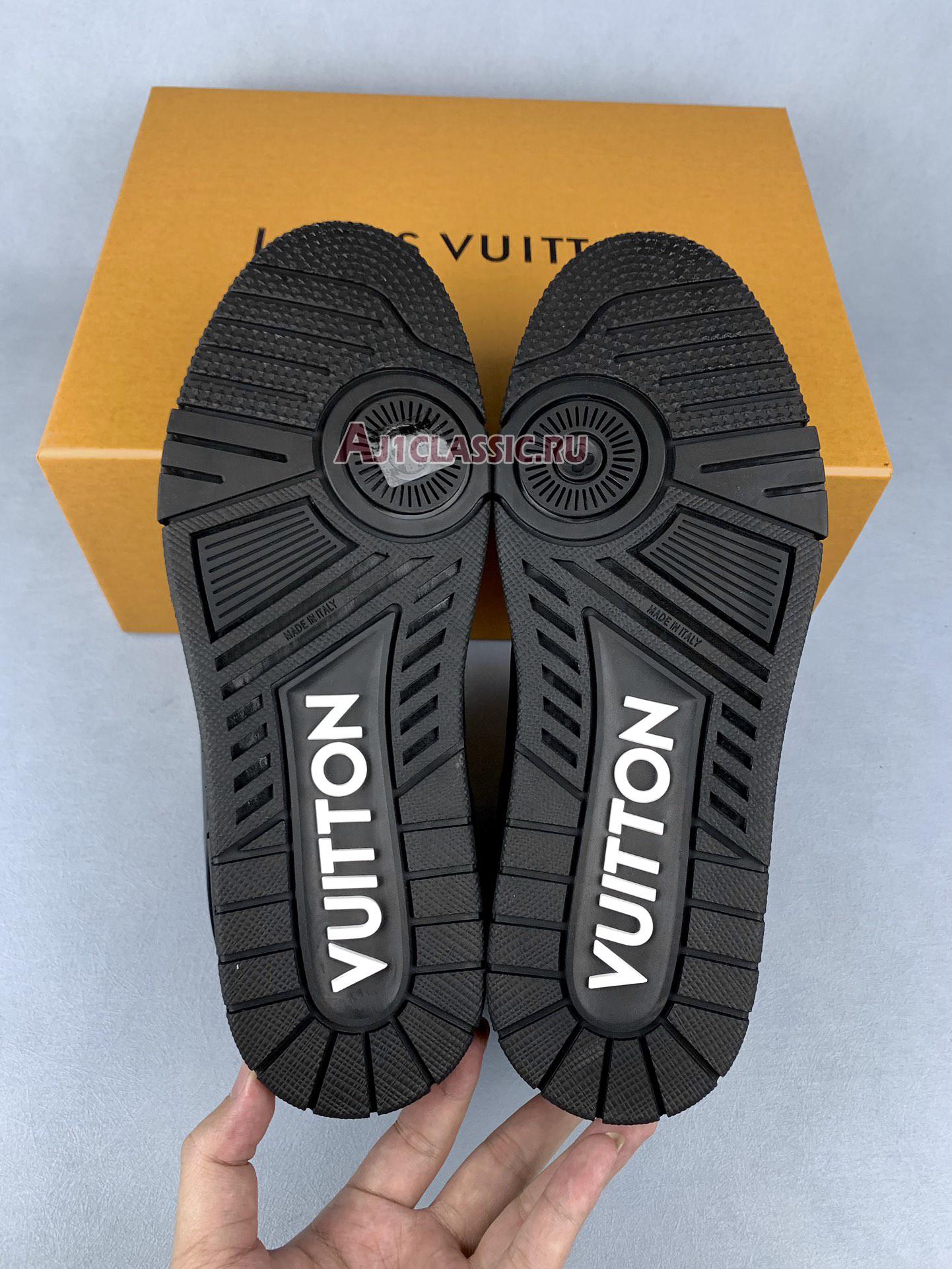 Louis Vuitton LV Trainer "Black White" 1AARF4