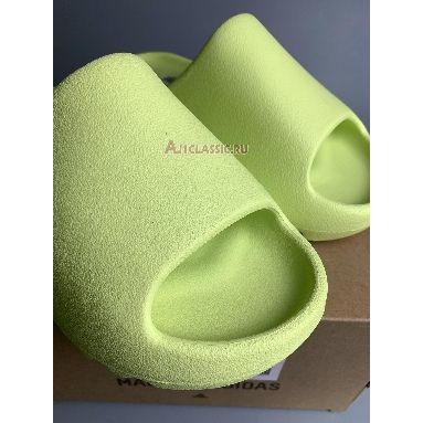 Adidas Yeezy Slide Glow Green HQ6447 Glow Green/Glow Green/Glow Green Sneakers