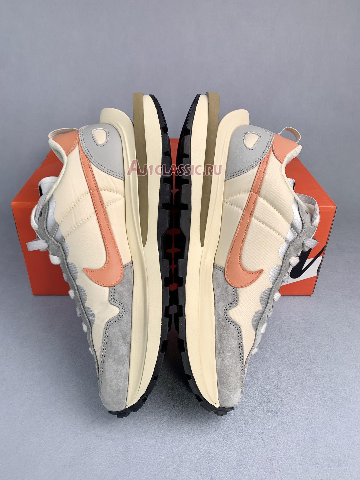 Sacai 3.0 x Nike VaporWaffle "Art colorful" DD1875-107