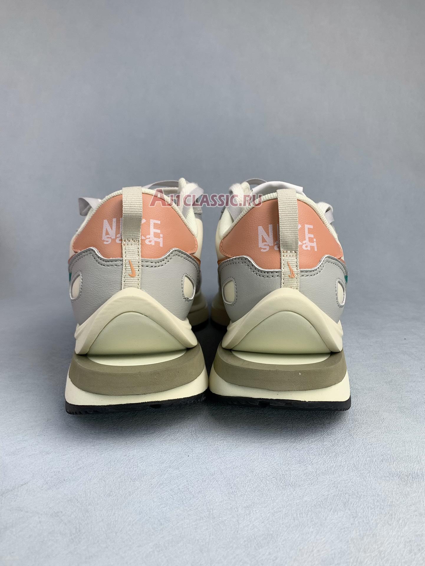 Sacai 3.0 x Nike VaporWaffle "Art colorful" DD1875-107