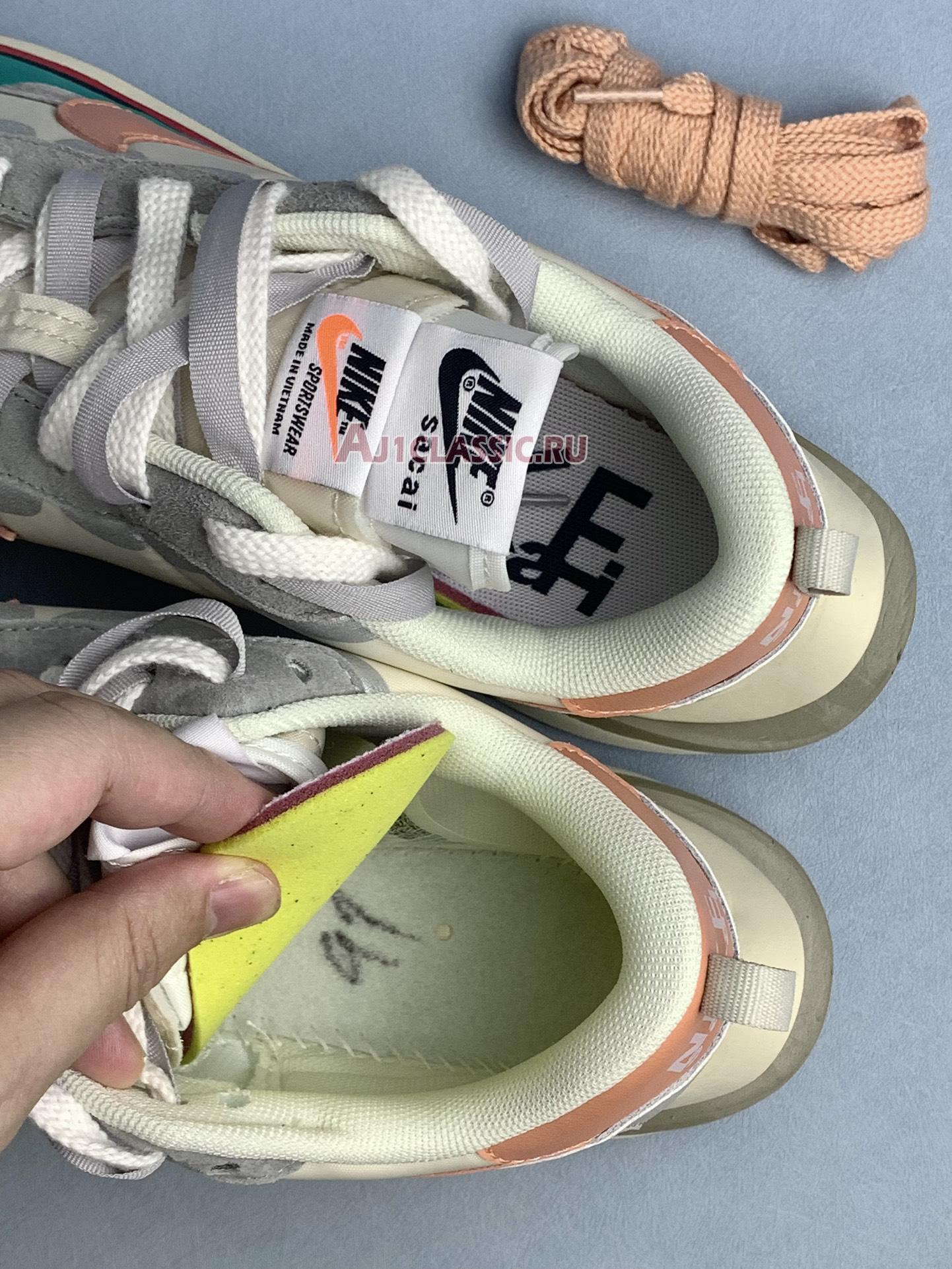 Sacai 3.0 x Nike VaporWaffle "Art colorful" DD1875-107