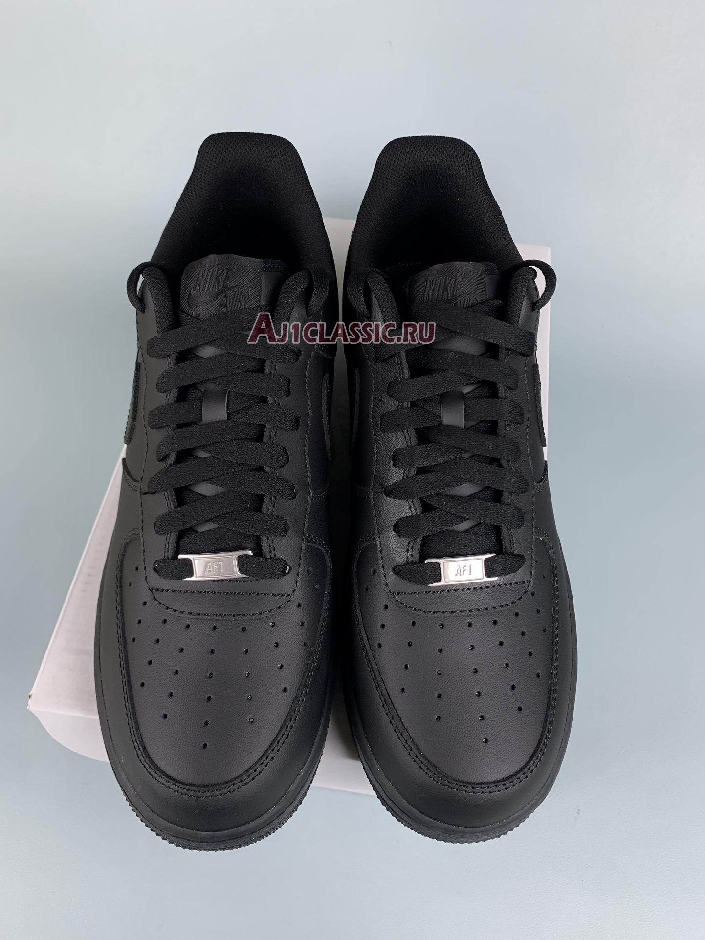 Nike Air Force 1 07 "Triple Black" CW2288-001