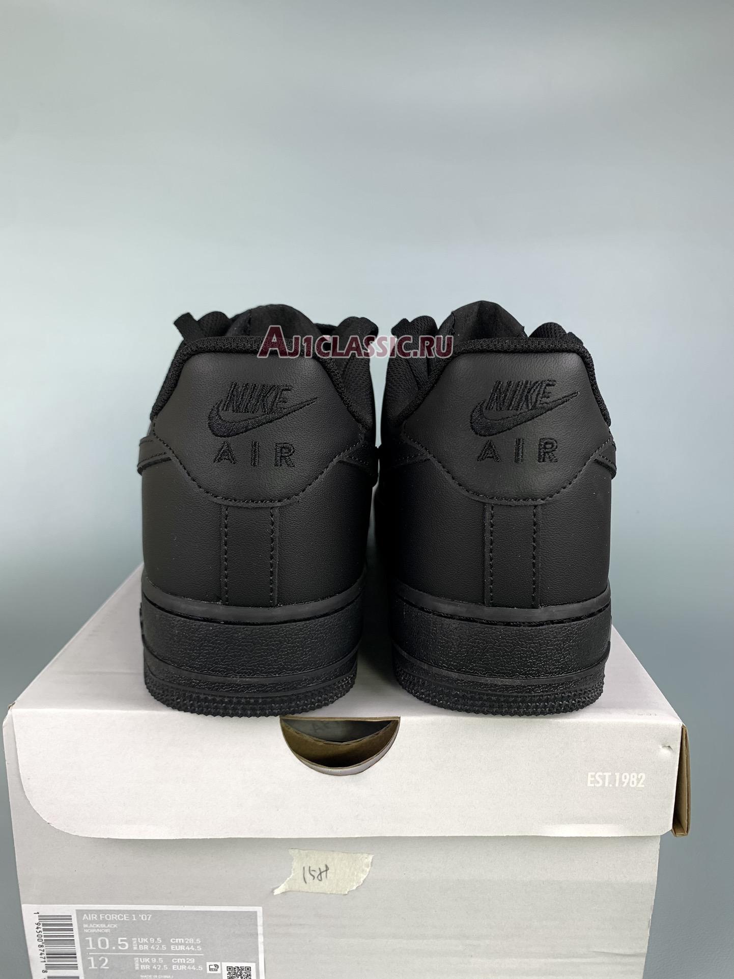 Nike Air Force 1 07 "Triple Black" CW2288-001