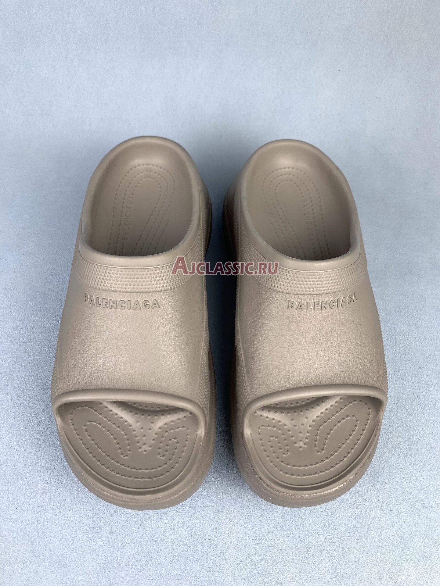 New Crocs x Balenciaga Womens Pool Slide Sandal "Beige" 677389 W1S8E 2500 Shoes