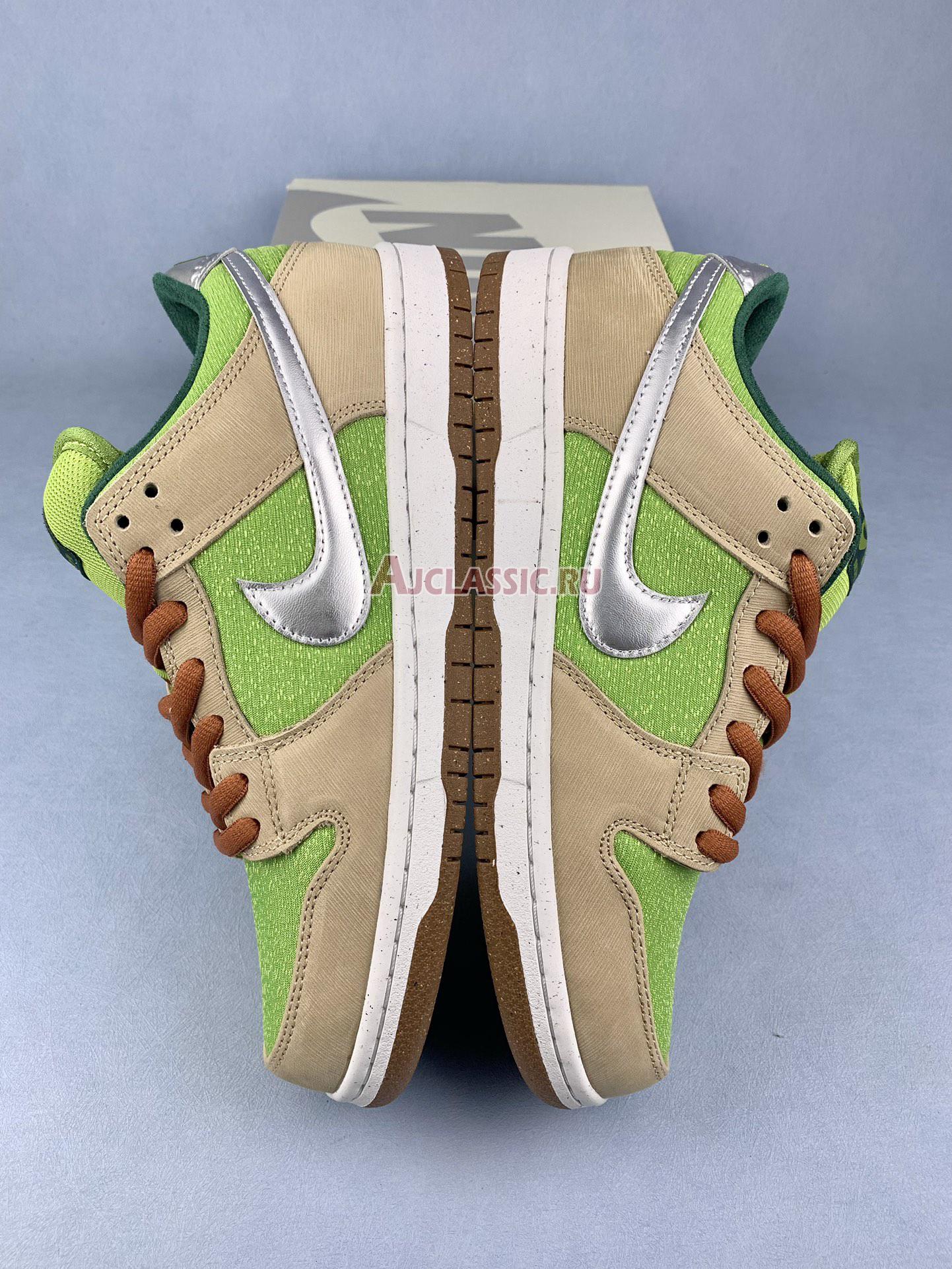 Nike SB Dunk Low "Escargot" FQ7585-200