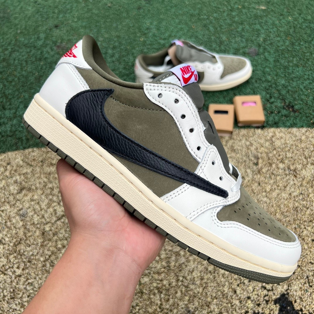 Travis Scott x Air Jordan 1 Low "Medium Olive" DM7866-200