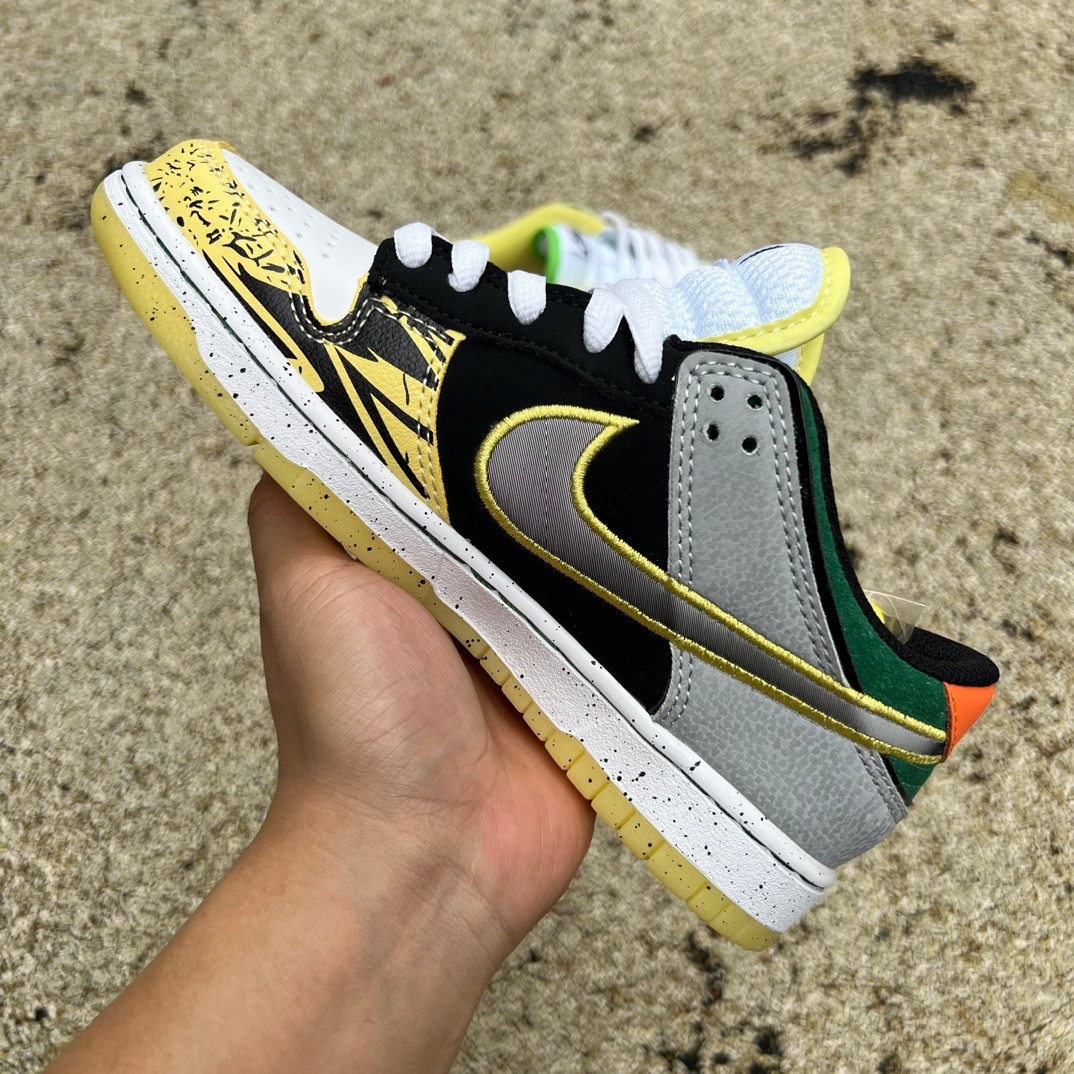 Division Street x Nike Dunk Low "What The Duck" Away HV1454-100